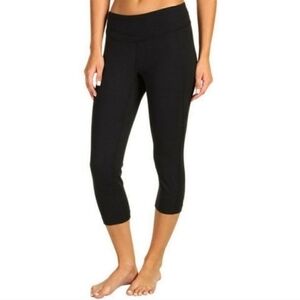 Lucy Powermax Black crop leggings Size Small